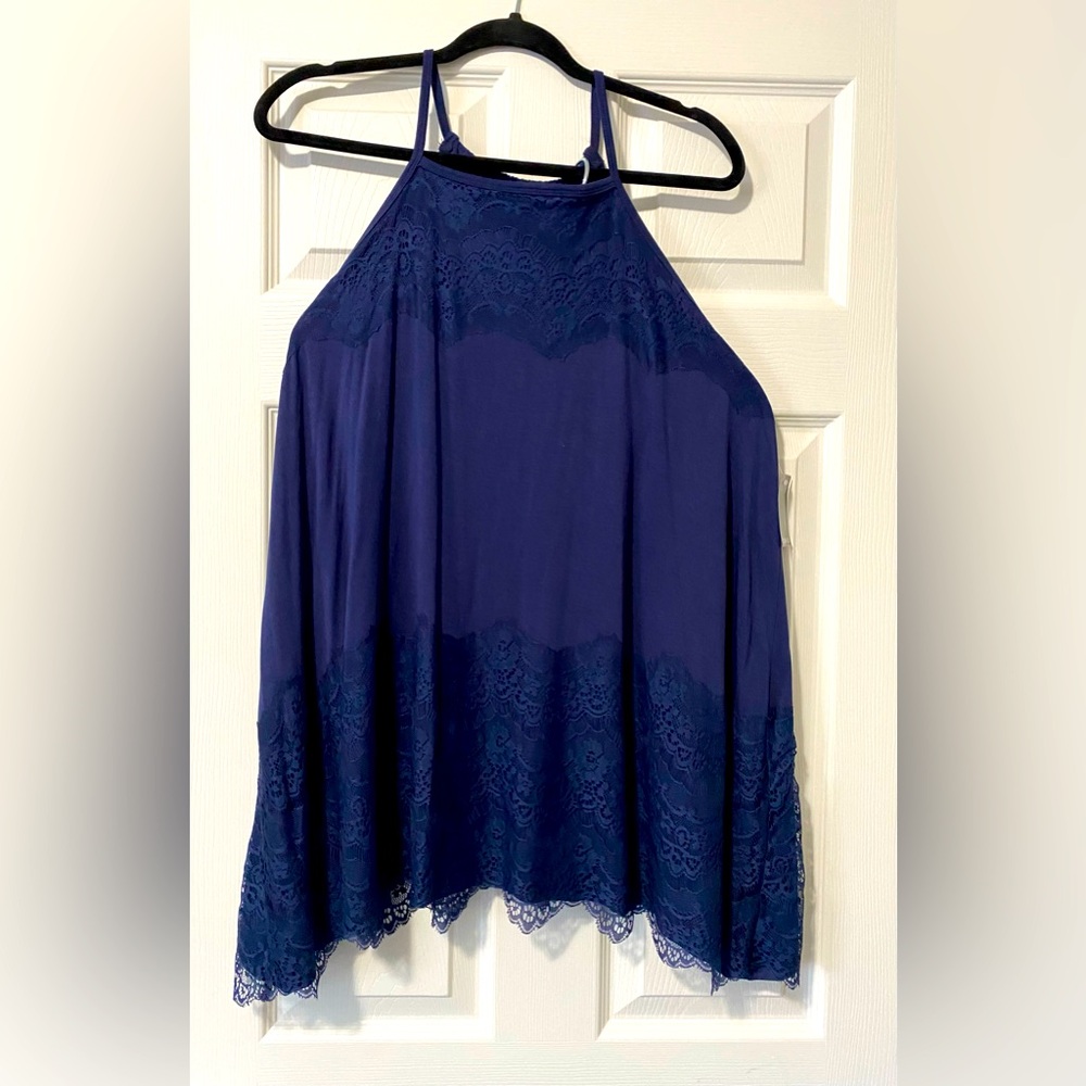 Brand New lace top torrid